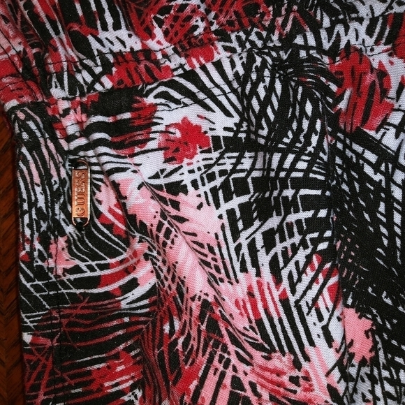 Guess Assymetrical Skirt With Split - Picture 4 of 5